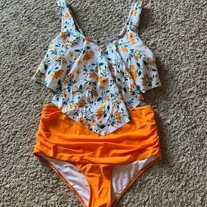 Modest 2-piece swim suit